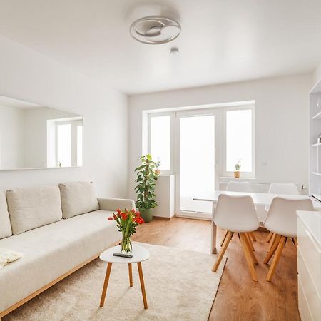 Design Apartment / 2 Room / Central / Contactless Check-In Hanovra Exterior foto