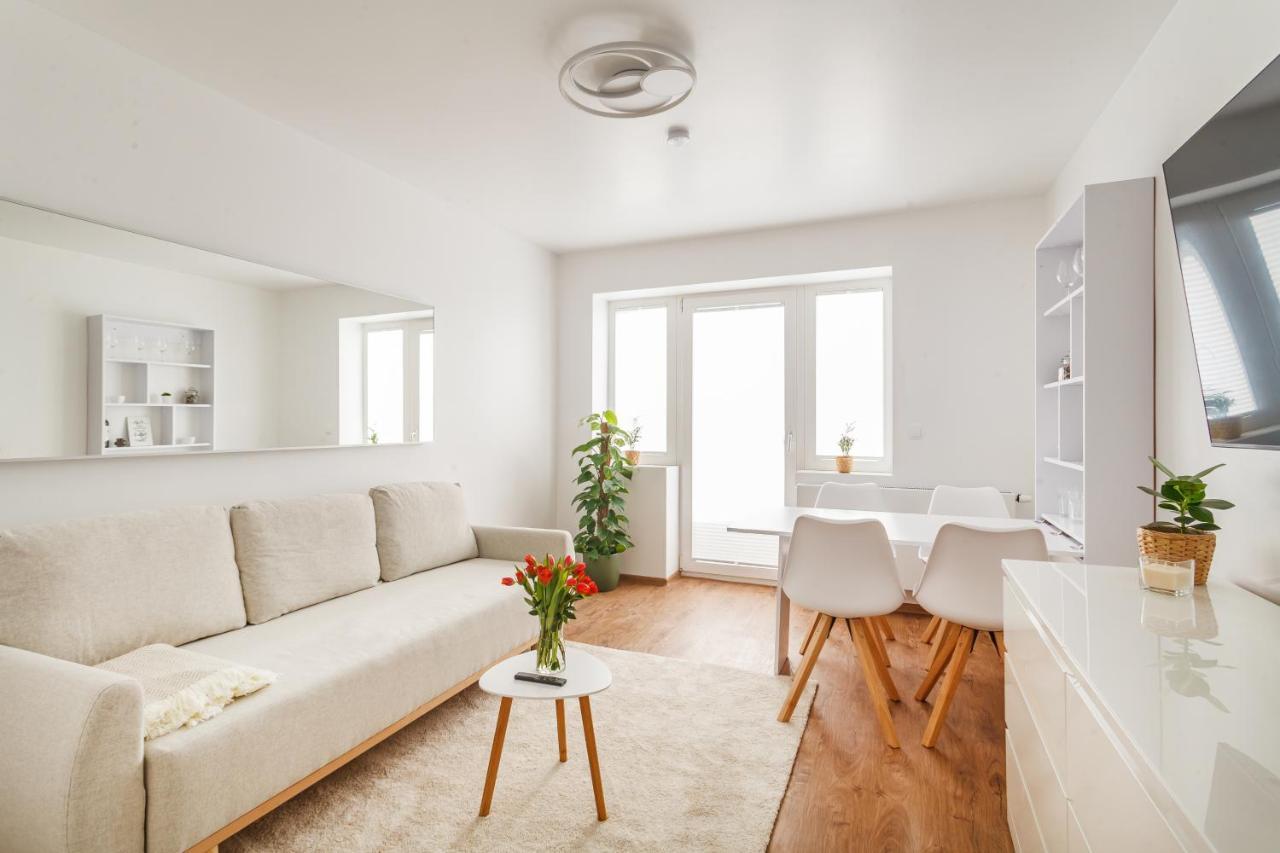 Design Apartment / 2 Room / Central / Contactless Check-In Hanovra Exterior foto
