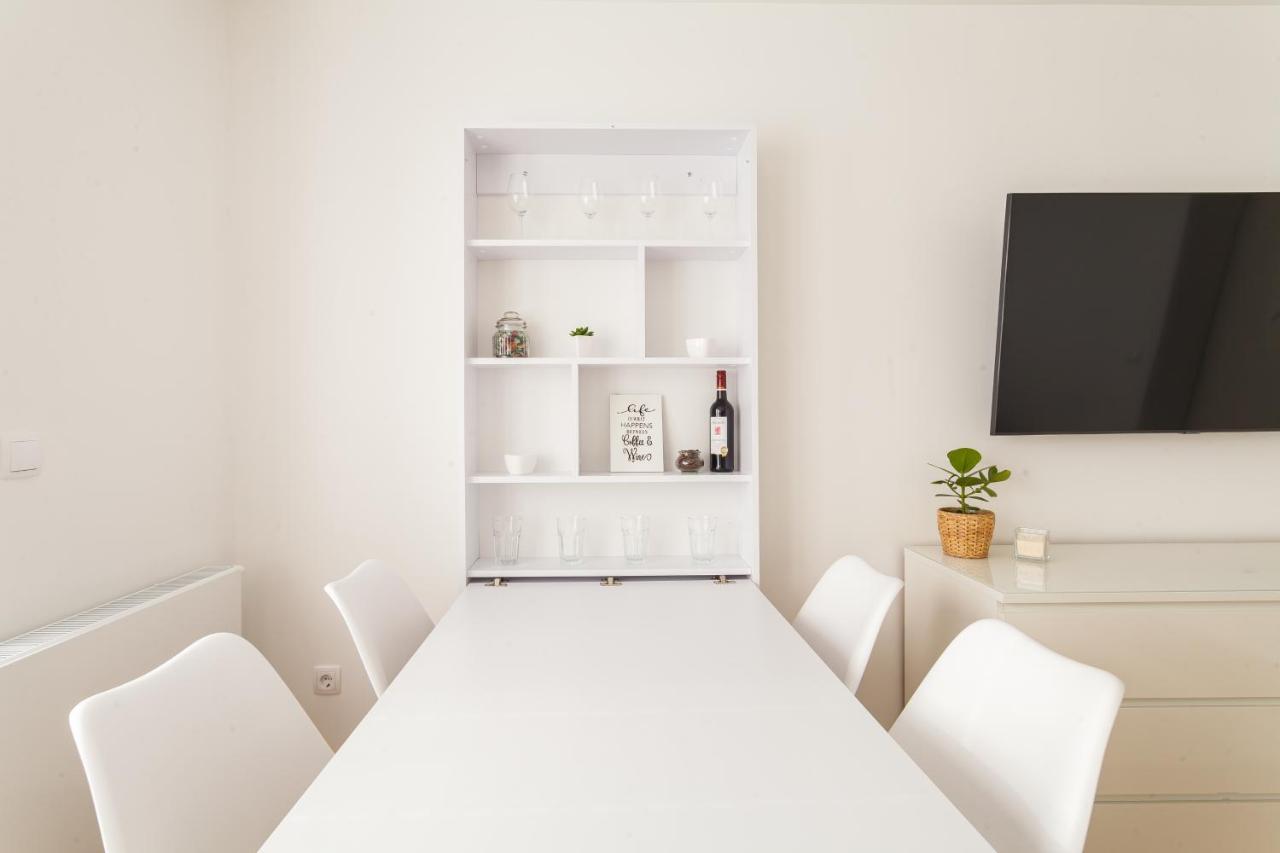 Design Apartment / 2 Room / Central / Contactless Check-In Hanovra Exterior foto